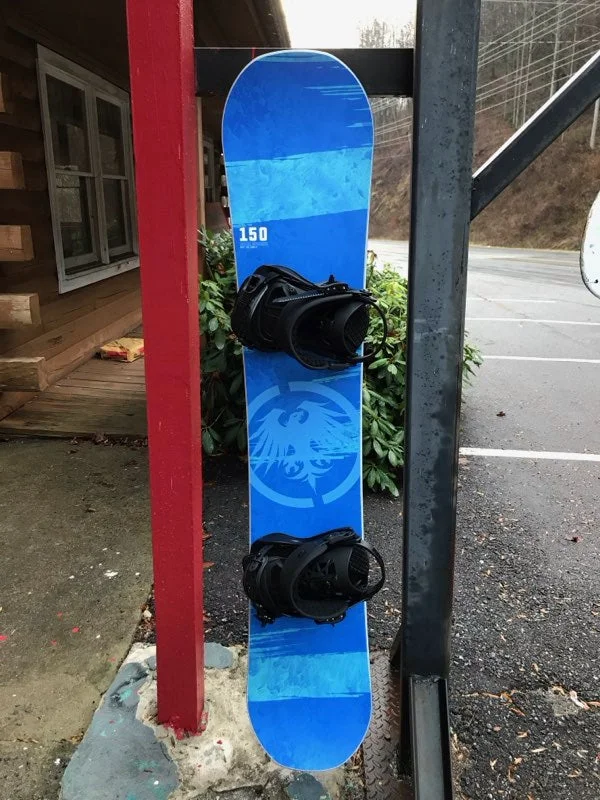 Rent a Never Summer 150 w/ Union Flight Pro bindings